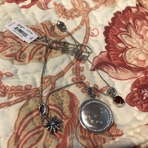 Kendra Scott necklace